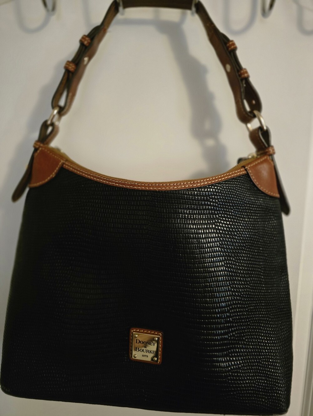 Dooney & Bourke Hobo - Picture 3 of 8